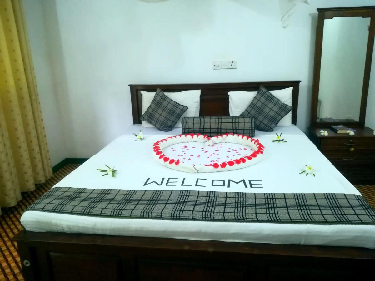 Lakmal Homestay ,10 Minutes To Sigiriya Rock Buitenkant foto